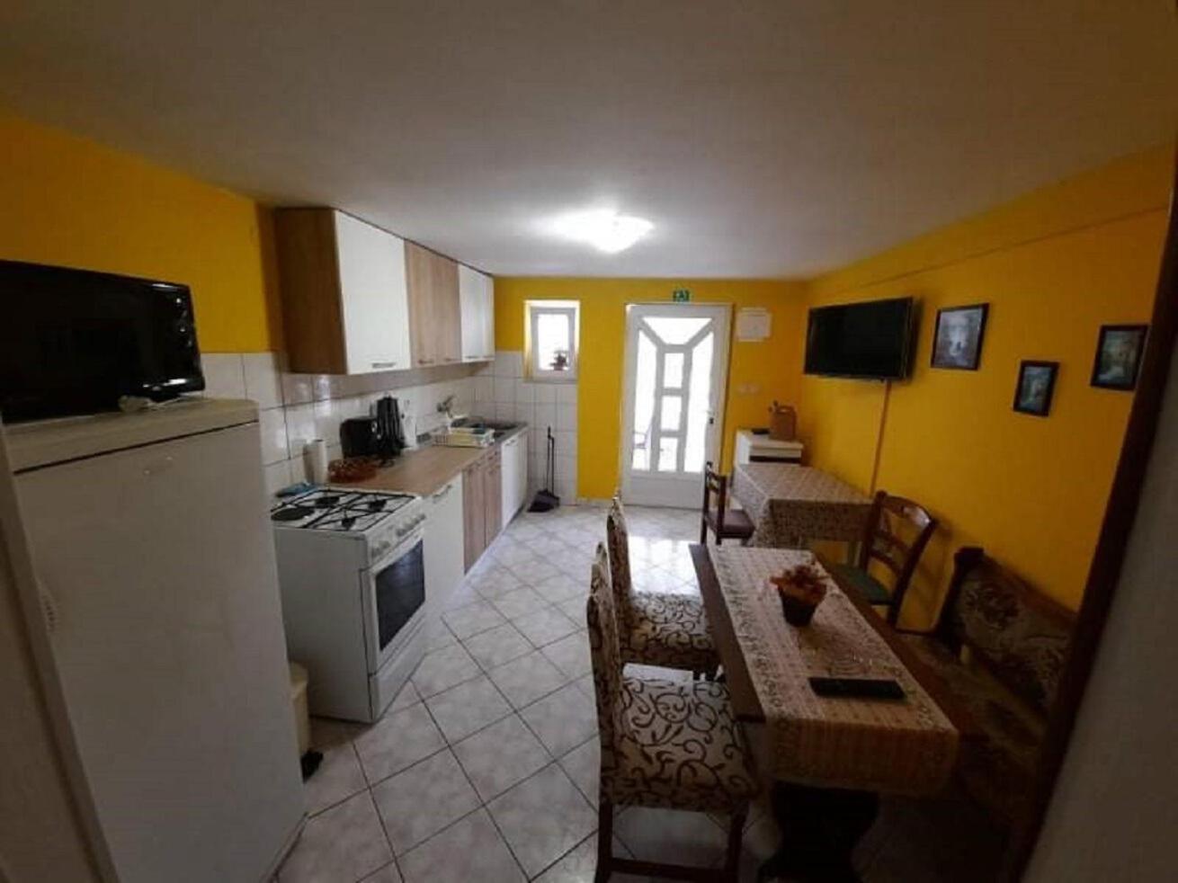 Apartments Robi- Swimming Pool And Beautiful Garden Kampor Extérieur photo