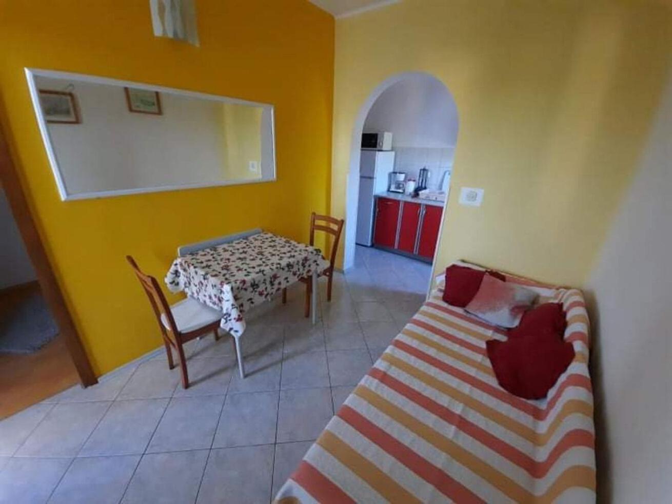 Apartments Robi- Swimming Pool And Beautiful Garden Kampor Extérieur photo