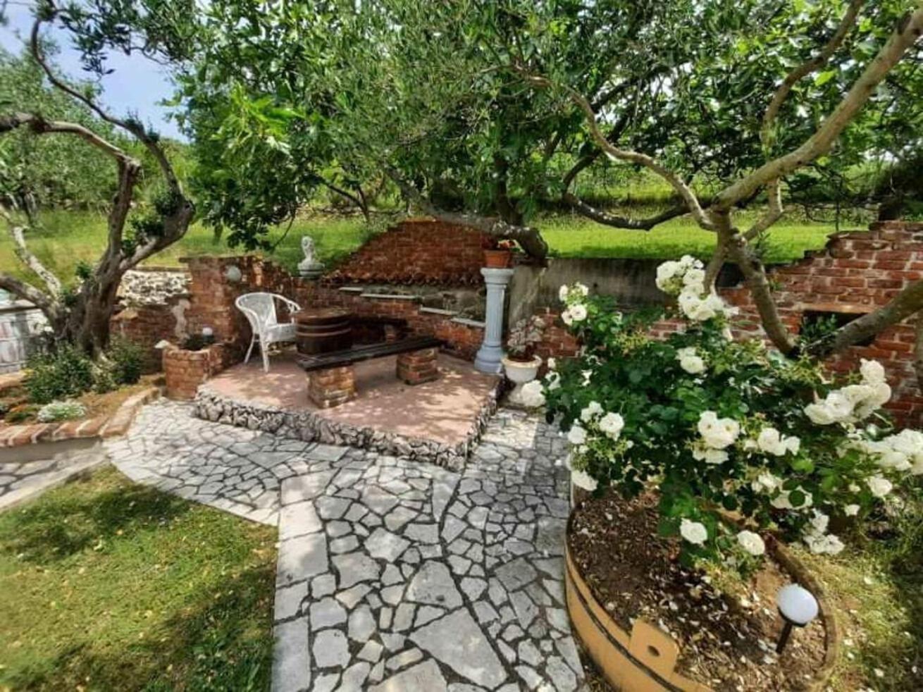Apartments Robi- Swimming Pool And Beautiful Garden Kampor Extérieur photo