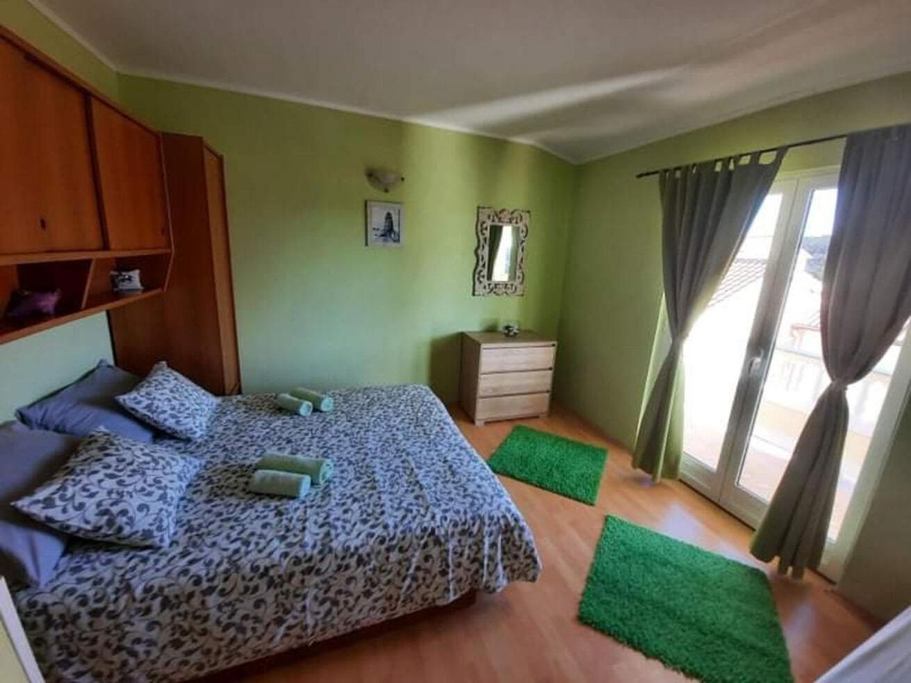 Apartments Robi- Swimming Pool And Beautiful Garden Kampor Extérieur photo